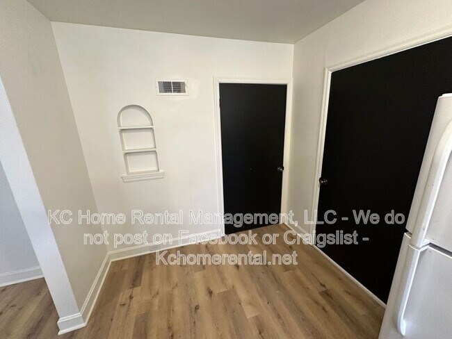 Building Photo - 4748 Eastern Ave