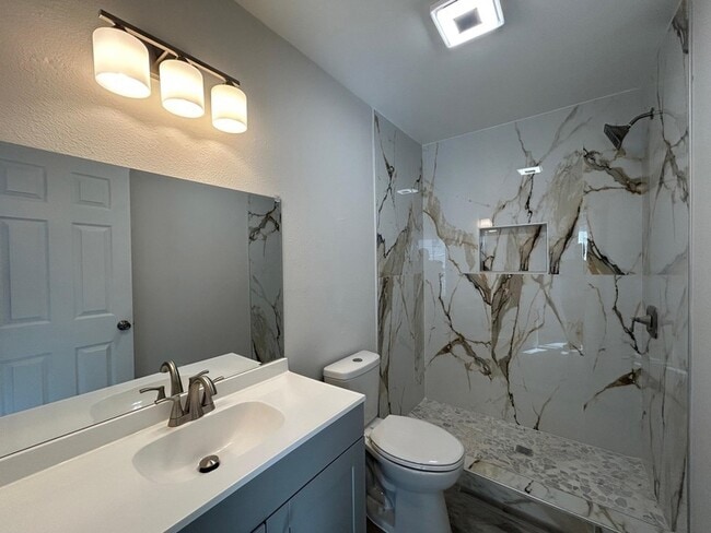 Building Photo - 100 Hillside Rd