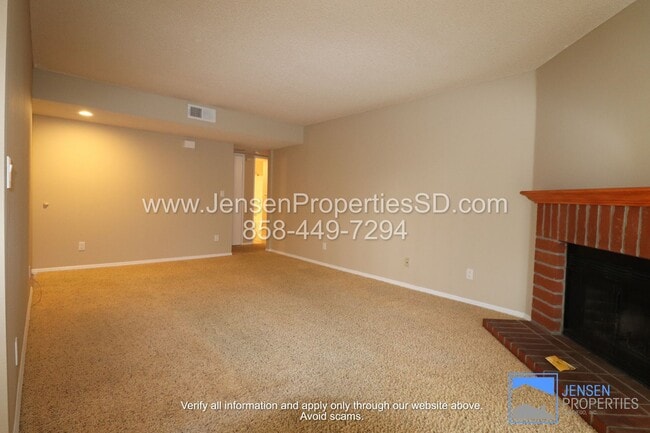 Building Photo - CHARMING 2BR/2BA CONDO W/ GARAGE