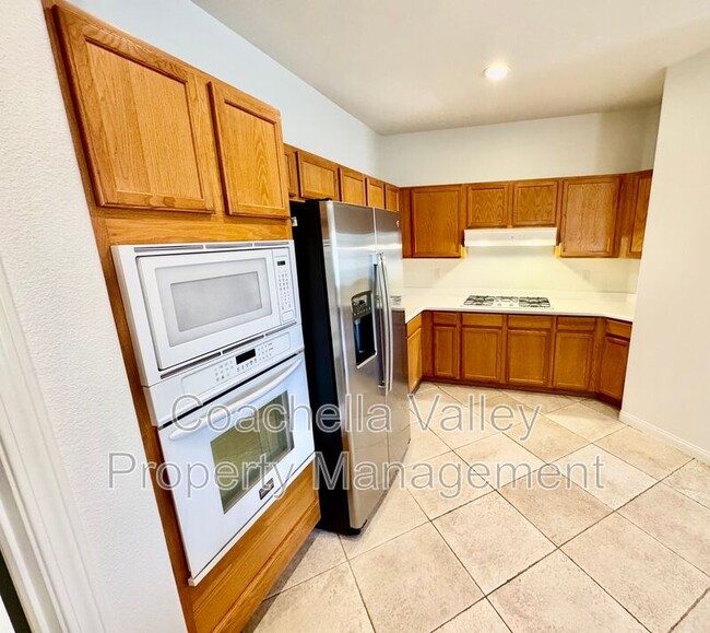 Building Photo - 74091 Daisy Ln