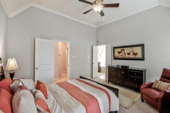 Building Photo - 12265 Oxford Cres Cir