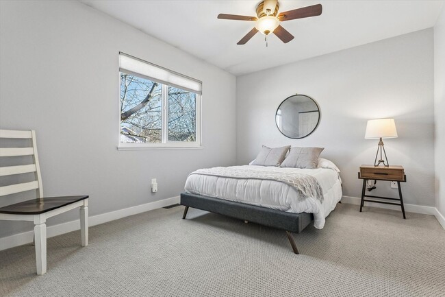 Building Photo - Low-Maintenance Upgraded 3-Bedroom Home Near Downtown Loveland