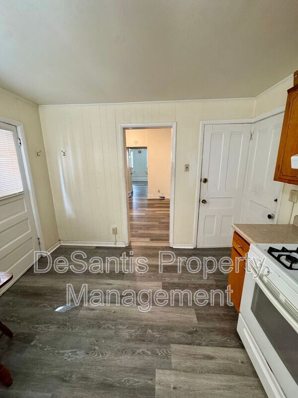 Building Photo - 1509 Hatteras St