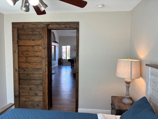 Building Photo - 13717 N 80th Ave