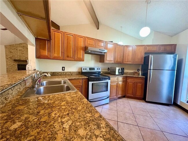 Building Photo - 1704 Admiral Nelson Dr