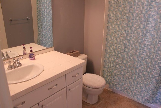 Building Photo - 2 br, 2.5 bath House - 14905 SW 106th Ave