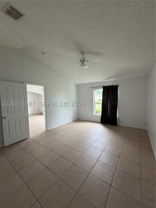Building Photo - 2985 SW Fluvia St