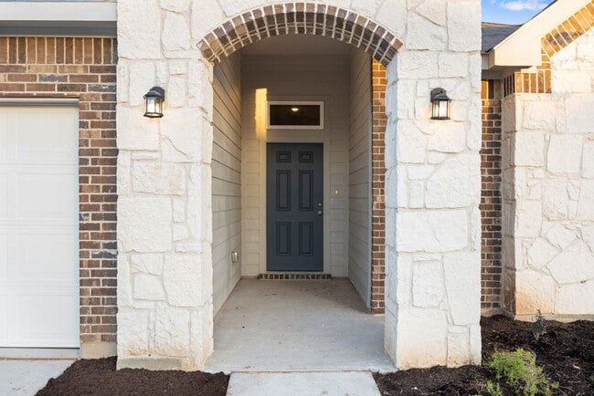 Building Photo - 1533 Soap Rock Ln