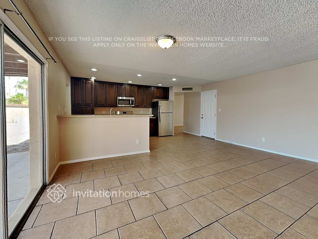 Building Photo - 4438 W Mercer Ln