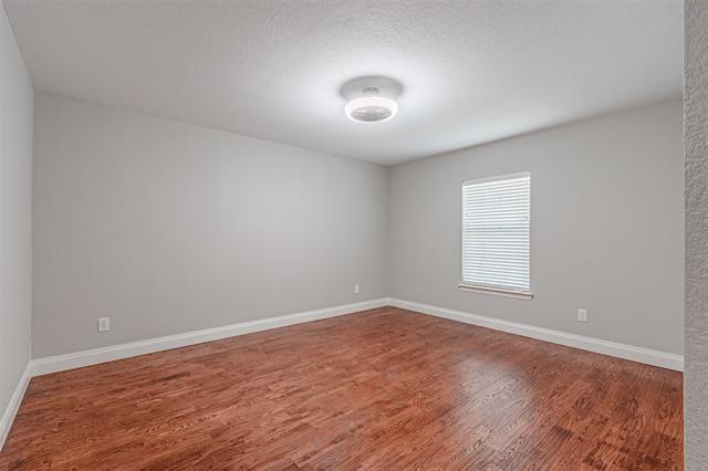 Building Photo - 2022 Highland Dr