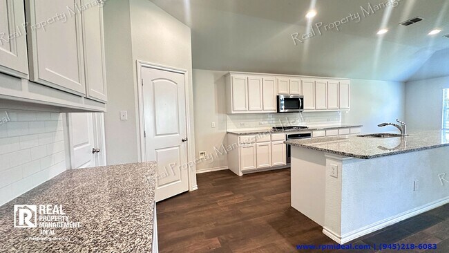 Building Photo - YOUR 3-BED, 2-BATH DREAM HOME AWAITS IN GRAND PRAIRIE
