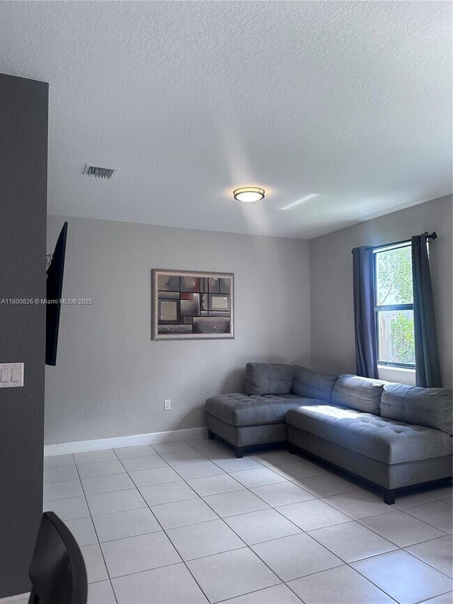 Building Photo - 28707 SW 133rd Pl