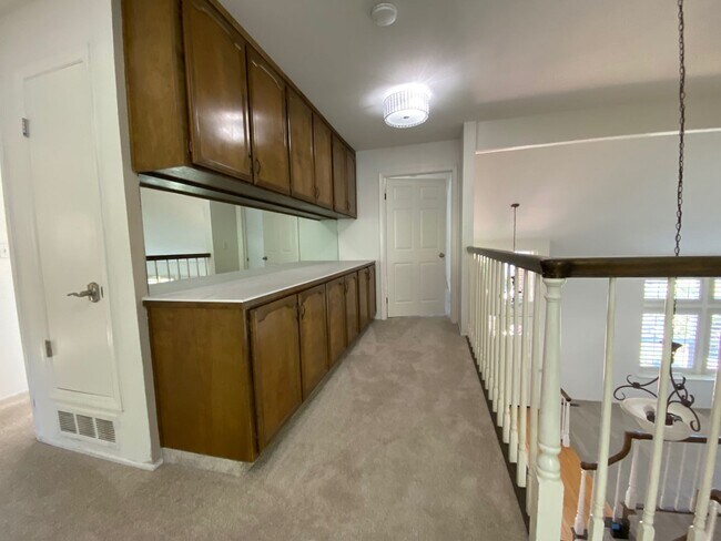 Building Photo - ALMADEN VALLEY - Sharp home with 4 large bedrooms (plus bonus room) and 3 full bathrooms, pool.