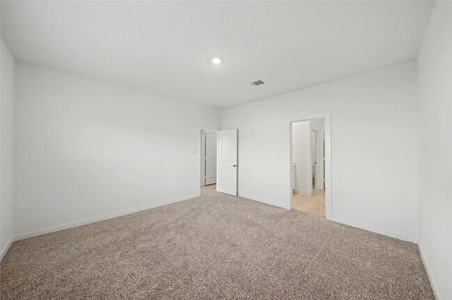 Building Photo - 4307 Camden Lakes St