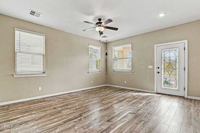 Building Photo - 14525 Juan Diego Dr