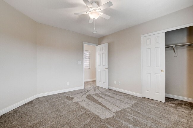 Building Photo - Beautiful 2story house with strip views