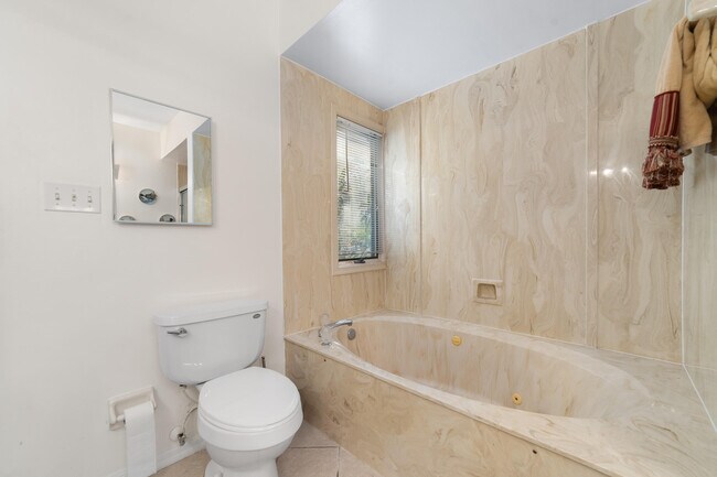 Building Photo - 3000 Conifer Dr