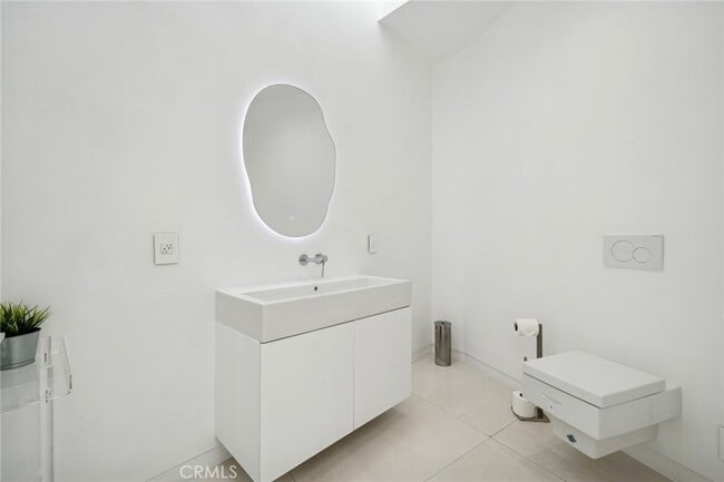 Building Photo - 4607 Perham Rd