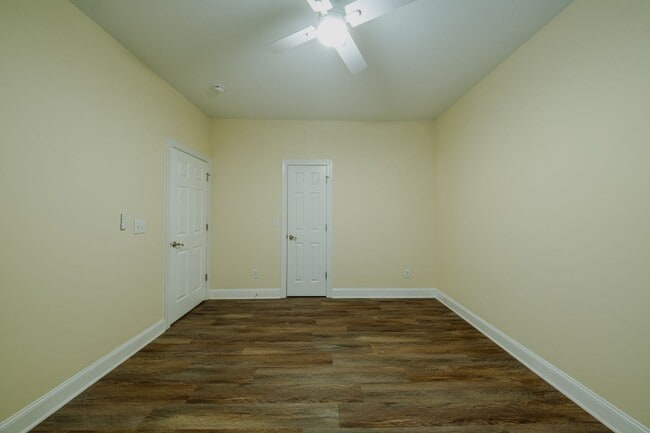 Building Photo - 8 Hydrangea Ct