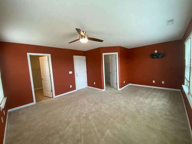 Building Photo - 35 S Grey Abbey Dr
