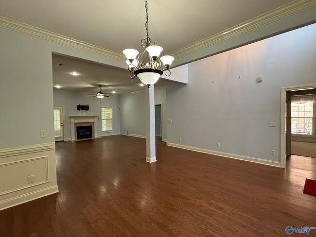 Building Photo - 15110 Lakeside Trail SW