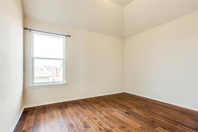 Building Photo - 2625 Alpena Dr