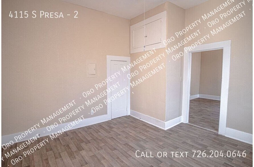 Building Photo - 4115 S Presa-2
