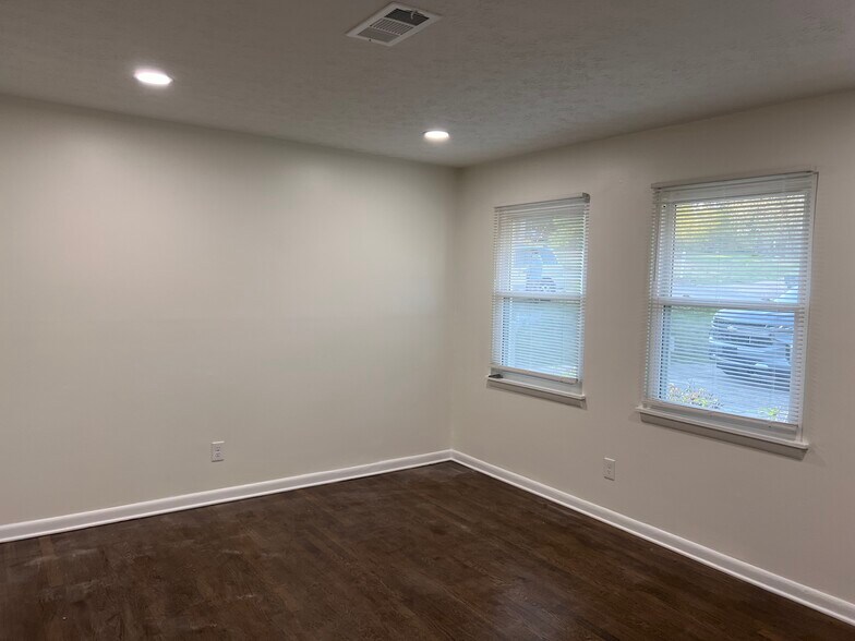 Building Photo - 5848 Lanier Blvd