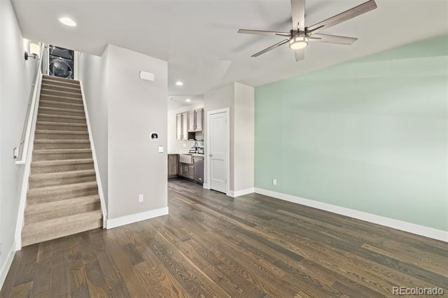 Building Photo - 1057 Mariposa St