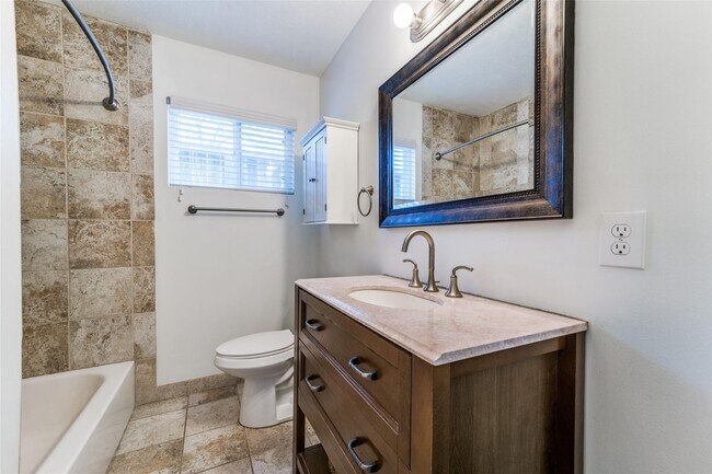 Building Photo - 4502 Brookwoods Dr
