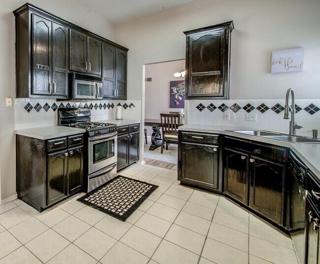 Building Photo - 509 Dusty Leather Ct