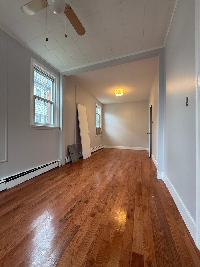 Building Photo - 321 Avenue C
