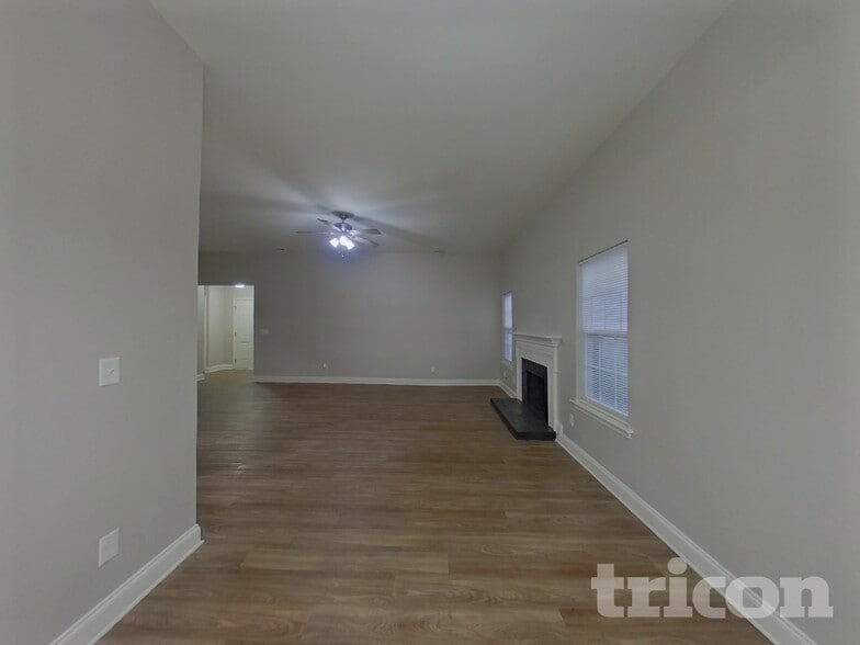 Building Photo - 1725 Josie St