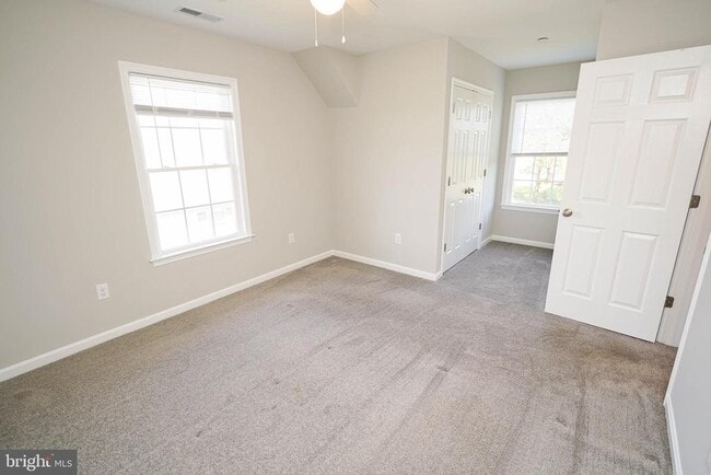 Building Photo - 2005 S Old Mill Dr