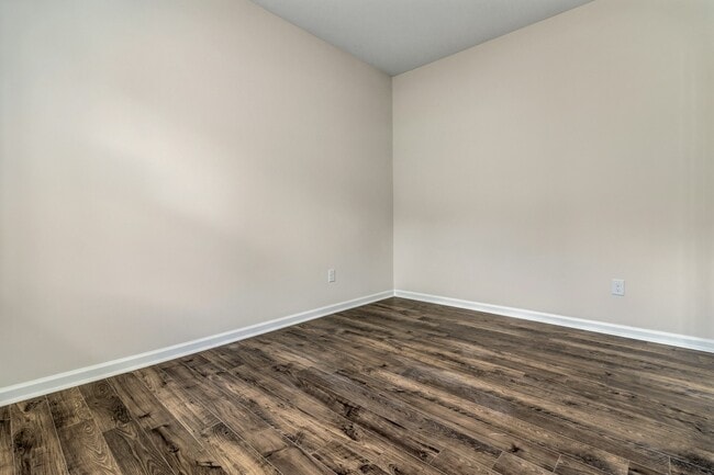 Building Photo - 136 Ashelyn Pk Dr