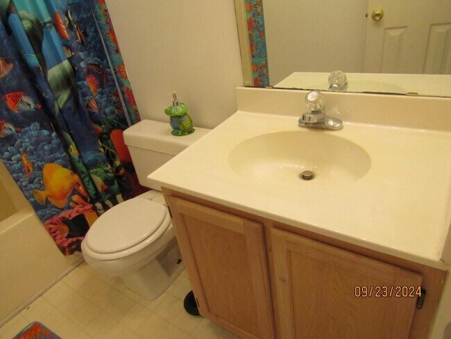 Building Photo - 619 Tupelo Ln