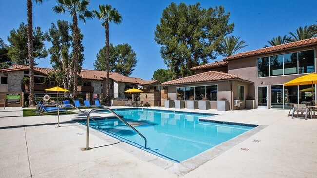 Building Photo - Idyllwillow