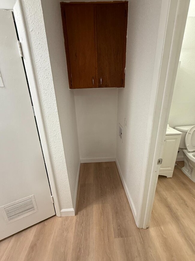 Building Photo - 2607 N Madison Ave