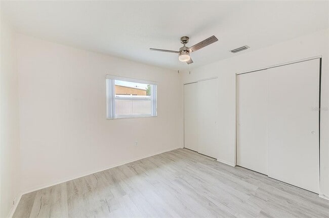 Building Photo - 11591 117th Ave