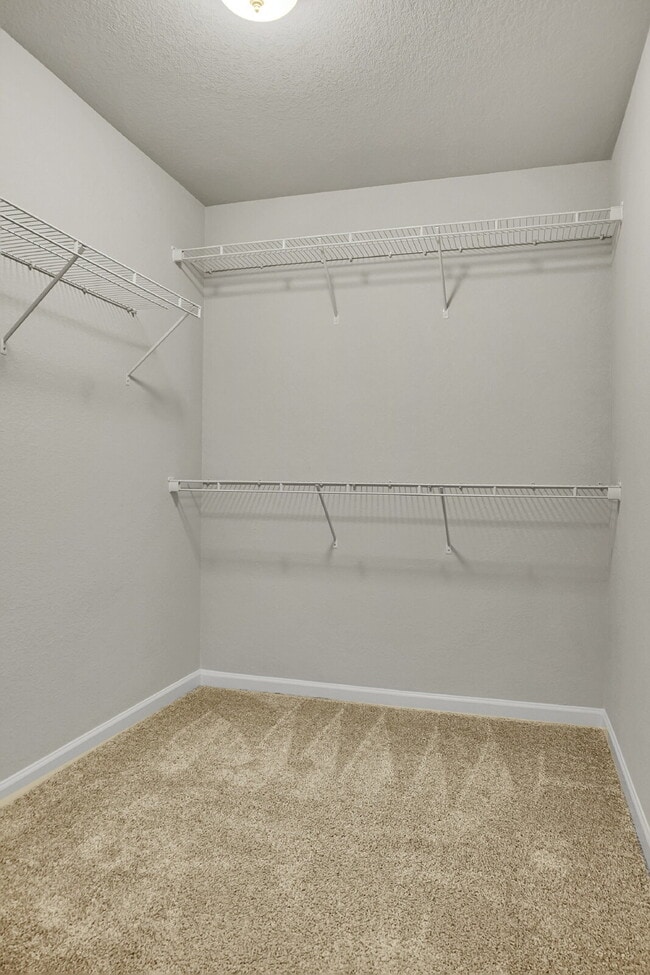 Building Photo - $2,300.00 - 3 Bedrooms, 2.5 Bathroom, Town...