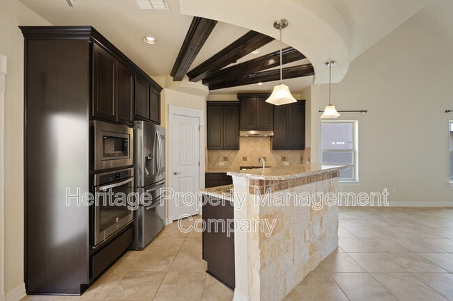 Building Photo - 18814 Edwards Edge