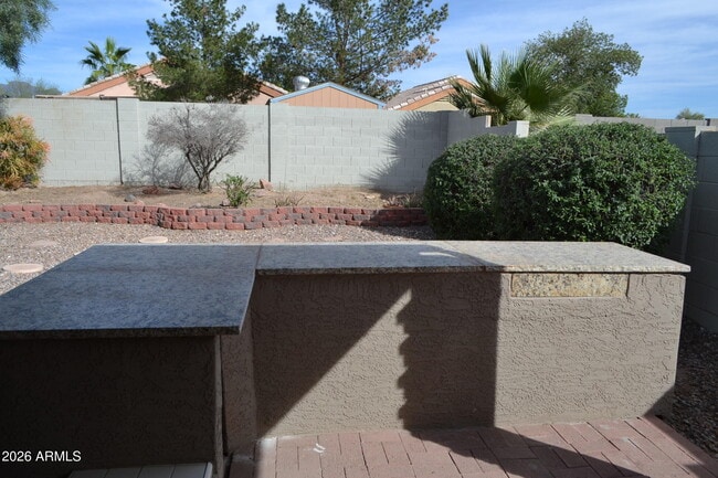 Building Photo - 1949 S Silver Dr