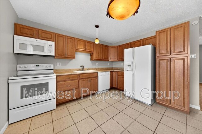 Building Photo - 2224 Millvalley Dr