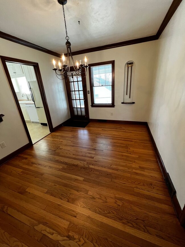 Building Photo - 2 bedroom home with bonus room in Davenport