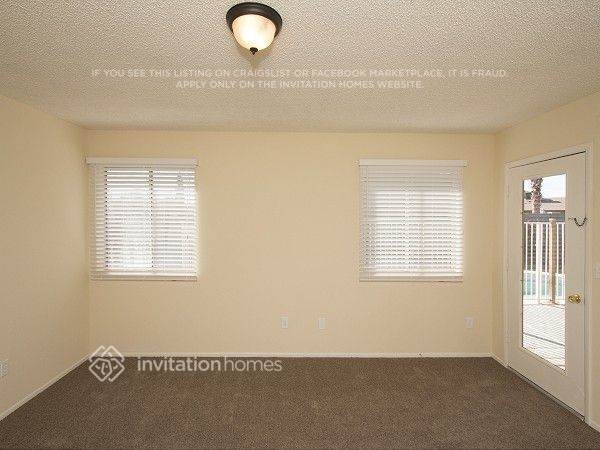 Building Photo - 505 W Pantera Ave