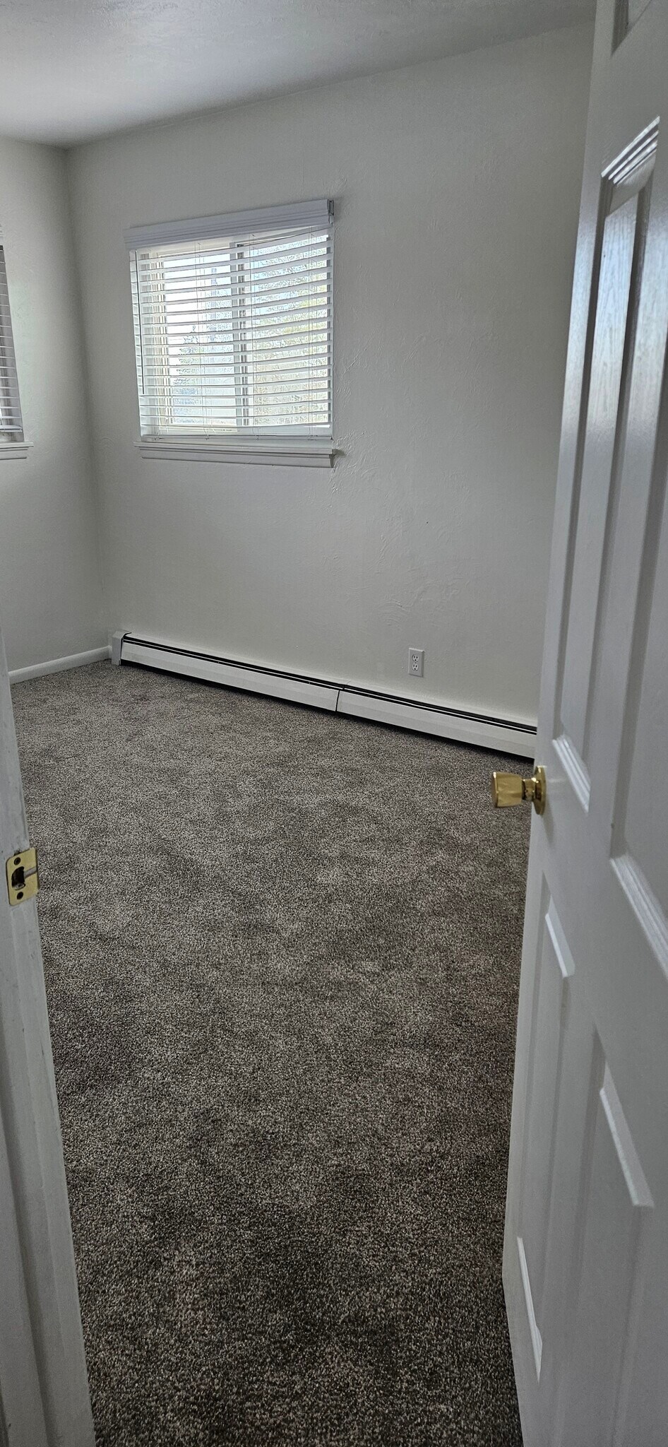 Top Unit - 2221 Cooper Ave