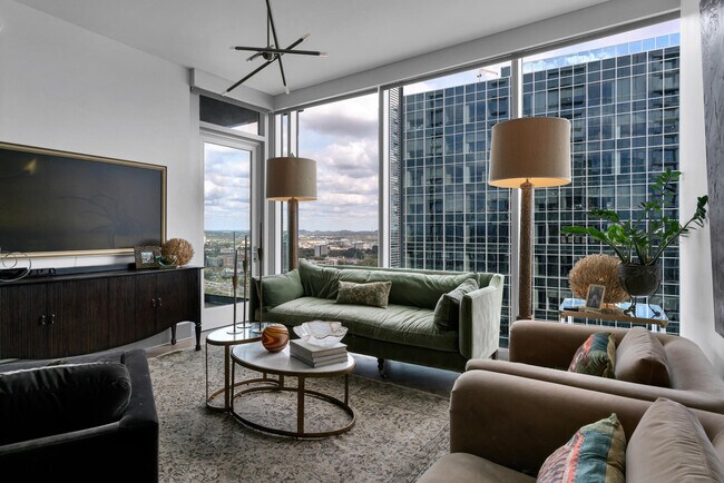 Building Photo - 1616 West End Ave