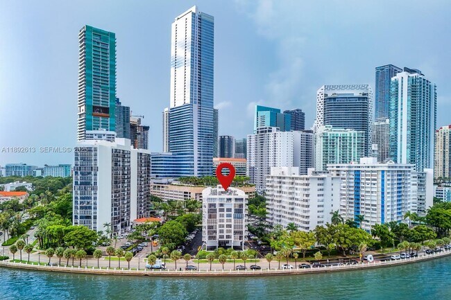 Primary Photo - 1440 Brickell Bay Dr