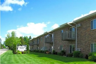 Building Photo - 2 Bedroom Upper in Antigo