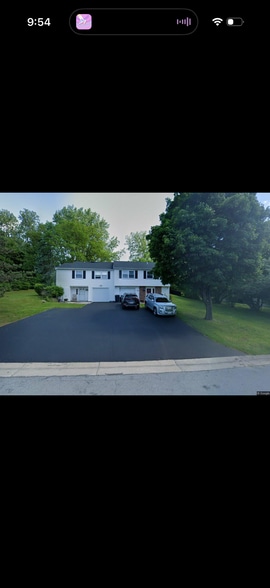 Building Photo - 190 Willow Pond Way